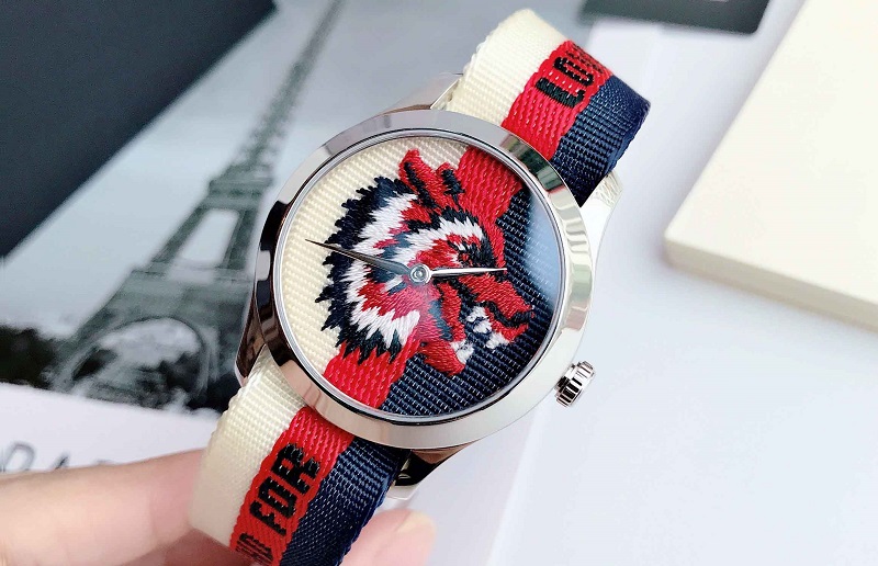 Đồng hồ Gucci Le Marché des Merveilles